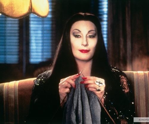 По-настоящему звездным для Анжелики стало появление в фильме “Семейка Аддамс” в 1991 году.