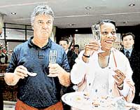 ГУС И ЭЛИЗАБЕТ: обживаются в Москве