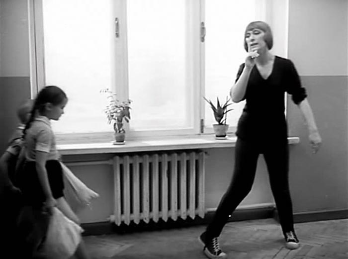 Васильева - учитель физкультуры в фильме «Звонят, откройте дверь», 1965 г.
