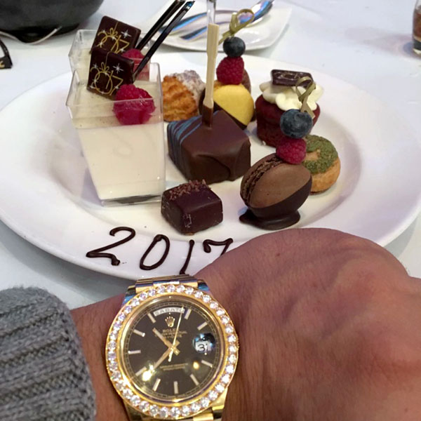 Отчёт о красивой жизни мошенник выкладывал в Instagram