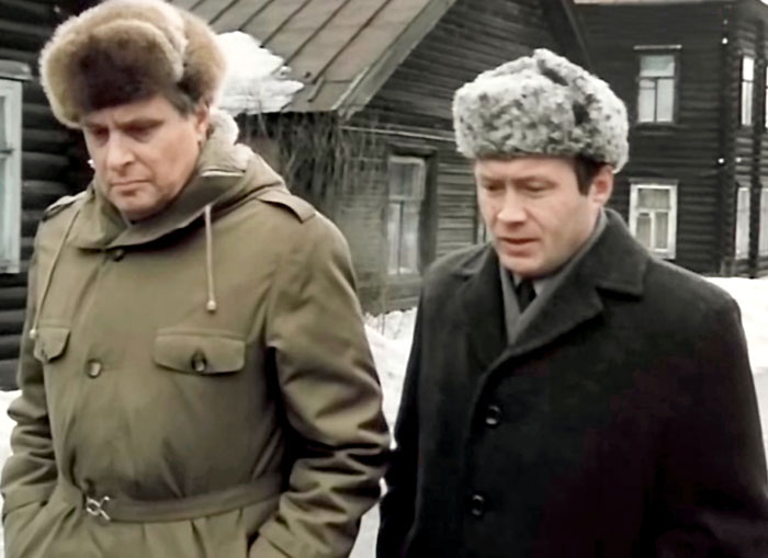 С Олегом Басилашвили на съемках детектива «Противостояние». «Олег Валерианович сыграл важную роль в моей актерской жизни и в человеческой судьбе», - не устает повторять Кузнецов