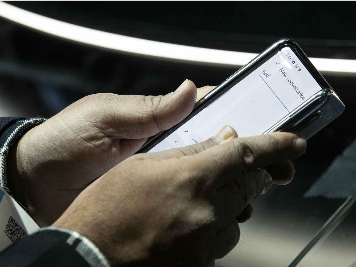смартфон Сотрудник Avast рассказал, об опасности общественных сетей Wi-Fi
