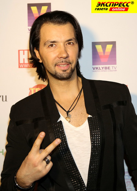 ДЕНИС КЛЯВЕР