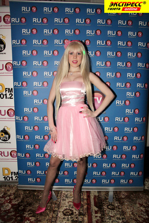 КРИСТИНА БАРБИ