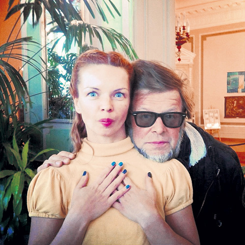 Алиса с отцом, музыкантом Борисом ГРЕБЕНЩИКОВЫМ