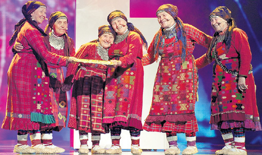 Пенсионерки из села Бураново растрогали сердца миллионов. Фото Анатолия ЖДАНОВА/«Комсомольская правда»