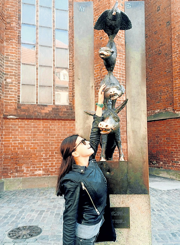 КУЗНЕЦОВА в Риге