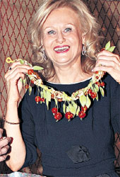 ИМЕНИННИЦА: в 55 - ягодка опять!