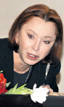 АНАСТАСИЯ ВЕРТИНСКАЯ: тяжело переживала смерть близкого человека