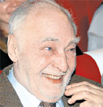 …радовался друзьям...