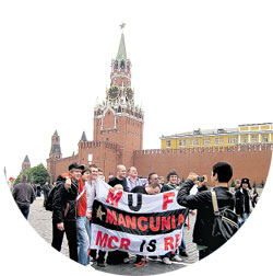 НА ФОНЕ КРЕМЛЯ: для таких кадров англичане не жалели дублей