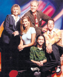 «ТРЕТЬЯ ПЛАНЕТА ОТ СОЛНЦА»: в роли Командора - оскароносный Джон Литгоу