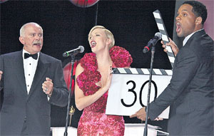 НЕСВЯТАЯ ТРОИЦА: Михалков, Терон и Смит открыли кинодейство