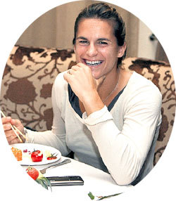 ...но Амели МОРЕСМО быстро забыла о неприятном происшествии