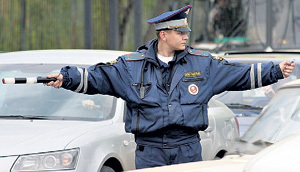 Постовые на дорогах обеспечивают «зелёный свет» лишь начальству
