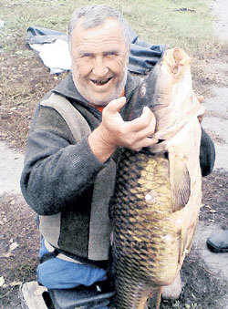 Такой умелец всю деревню рыбкой снабдит